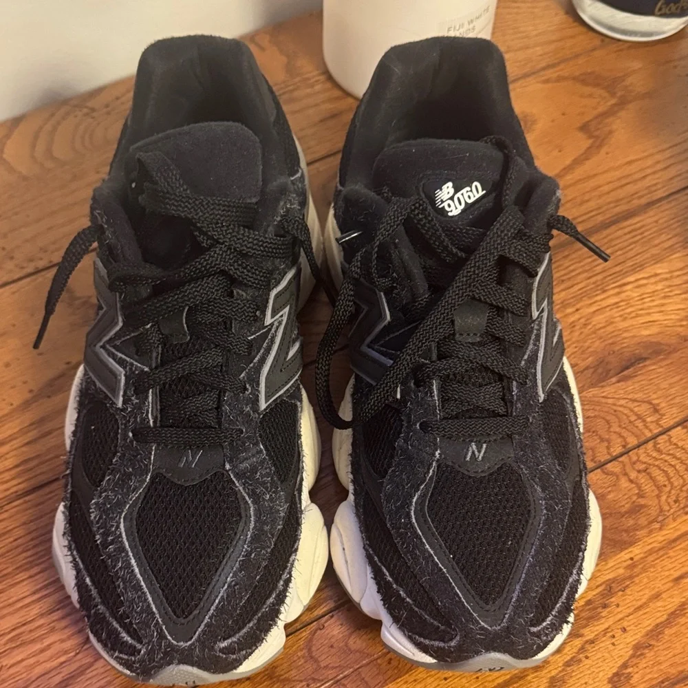 New Balance 9060 Black and grey - Picture 3 of 5
